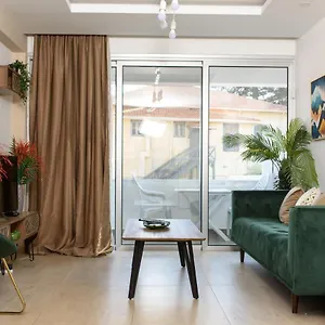 https://amazonia-flat-102.protaras-cy-hotels.com